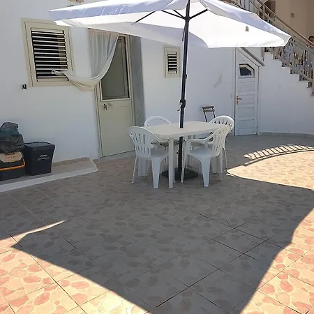 Tanoelvira 3* Reitani