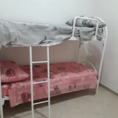 Tanoelvira Guest house *