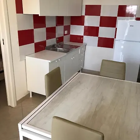 Tanoelvira 3* Reitani
