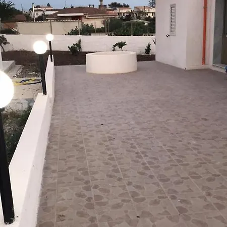 Tanoelvira Guest house *
